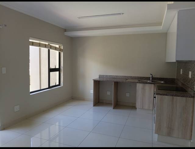 2 BEDROOM APARTMENT TO LET IN UMHLANGA RIDGE